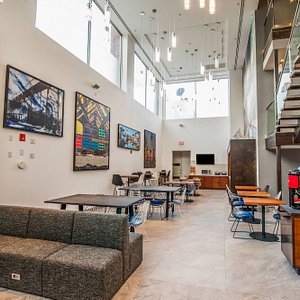 Breakfast Area & Lobby Lounge