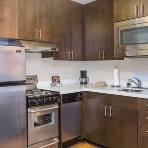 One-Bedroom Suite - Kitchen