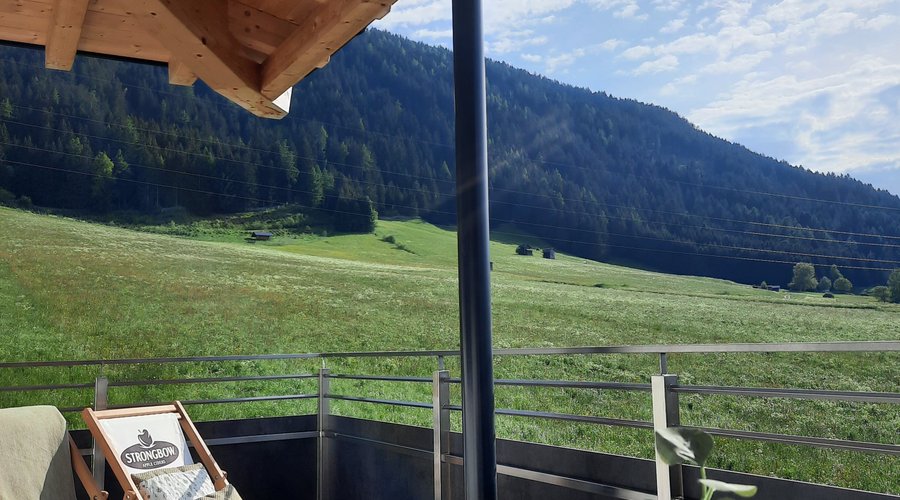 Terrasse mit rundum Bergblick