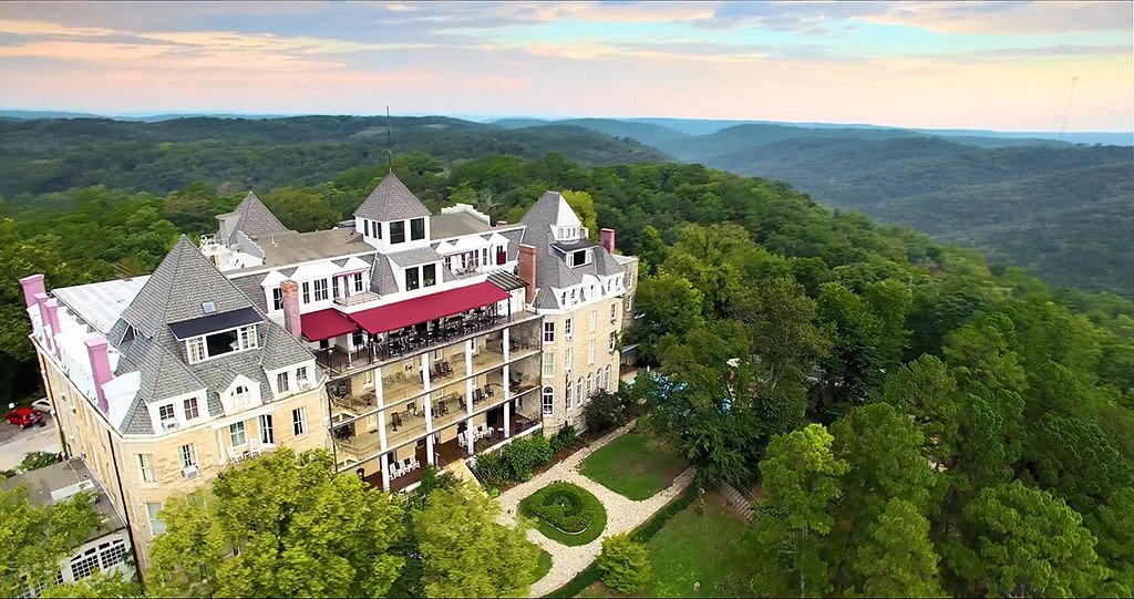 1886 Crescent Hotel & Spa (Eureka Springs, AR) tarifs 2024