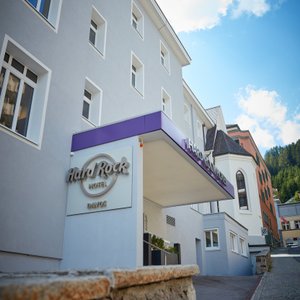 HRHDavos Exterior