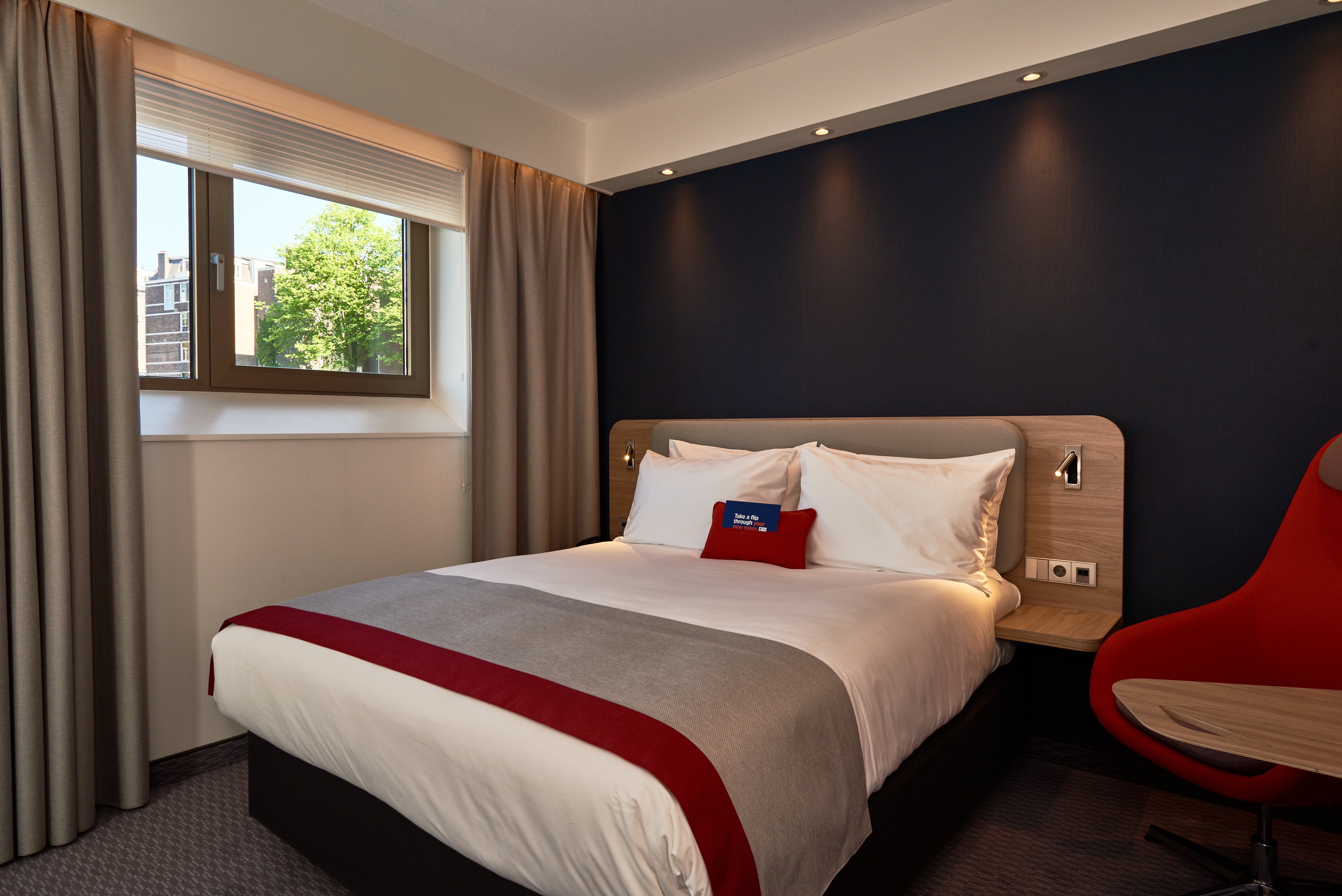 HOLIDAY INN EXPRESS AMSTERDAM CITY HALL AN IHG HOTEL Updated 2024   Guest Room 