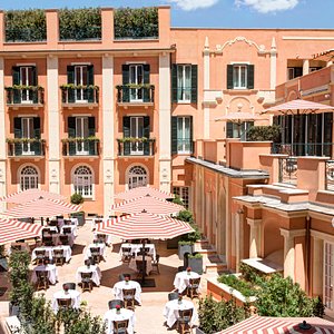 Hotel de la Ville - Courtyard