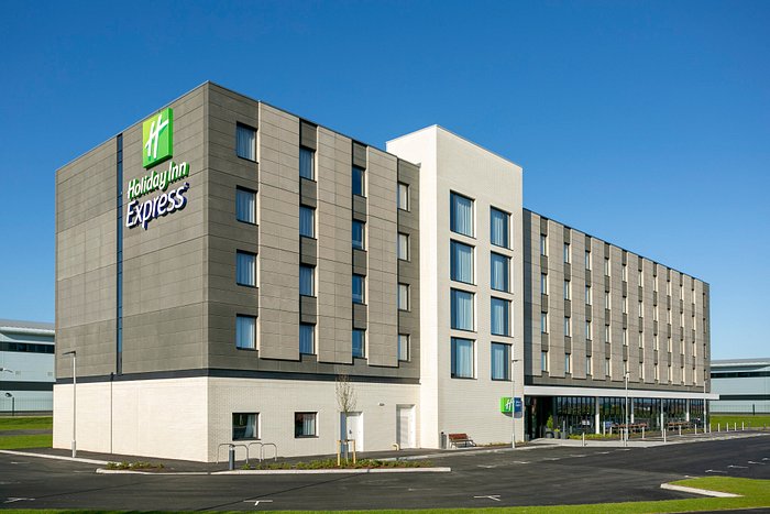Car Park - Picture of Holiday Inn Cardiff City, An IHG Hotel - Tripadvisor