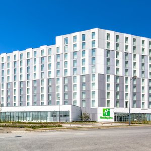 Holiday Inn Dublin Airport New Hotel Opening (DUB) Free Shuttle