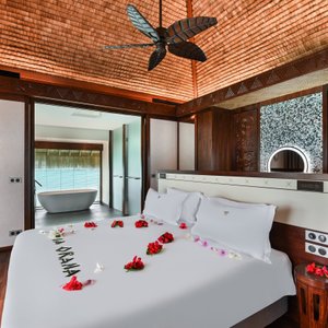 END OF PONTOON OVERWATER SUITE