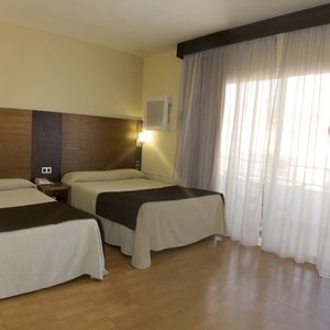 500692 Guest Room