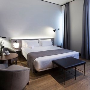 C73D25 Guest Room