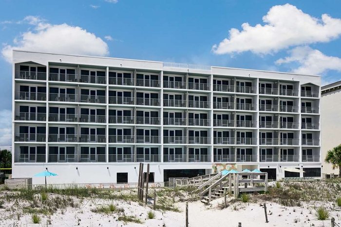 BEAL HOUSE FORT WALTON BEACHFRONT, TAPESTRY COLLECTION BY HILTON (AU ...