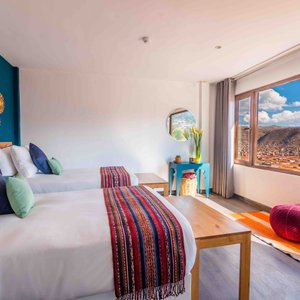 La vista del corazón de Cusco desde nuestra hermosa habitación Superior no tiene comparación, es como mirar un cuadro de pintura de la cual no quieres desprenderte, sencillamente única!