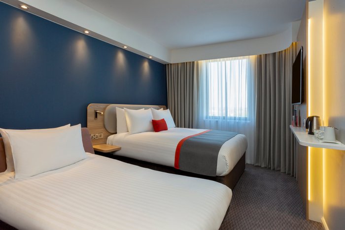 Holiday Inn Express Barrow-in-Furness, an IHG Hotel (배로인퍼니스) - 호텔 리뷰 & 가격 비교