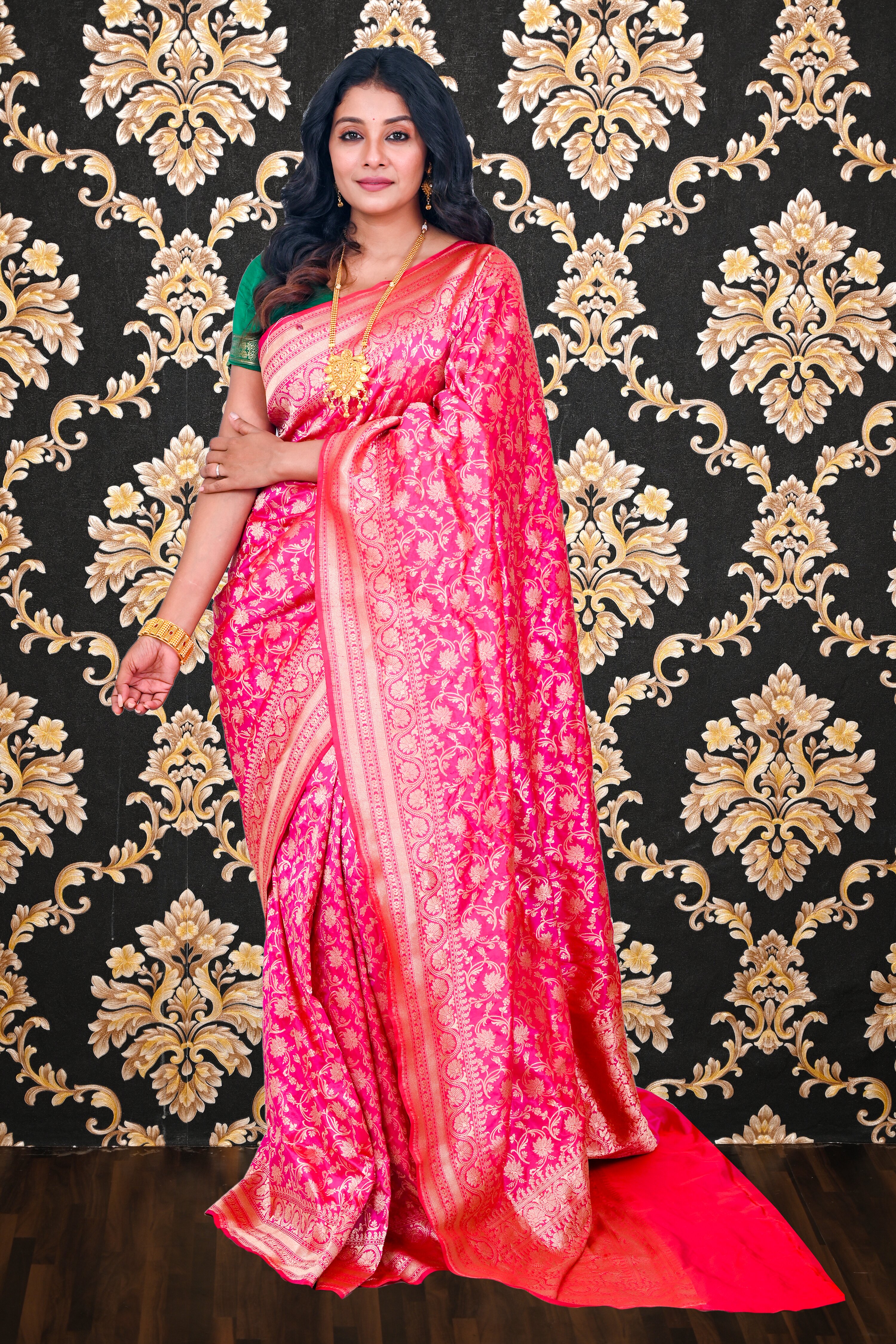 The Banaras Silk Emporium Silk Sarees in Rajahmundry - Dealers,  Manufacturers & Suppliers - Justdial