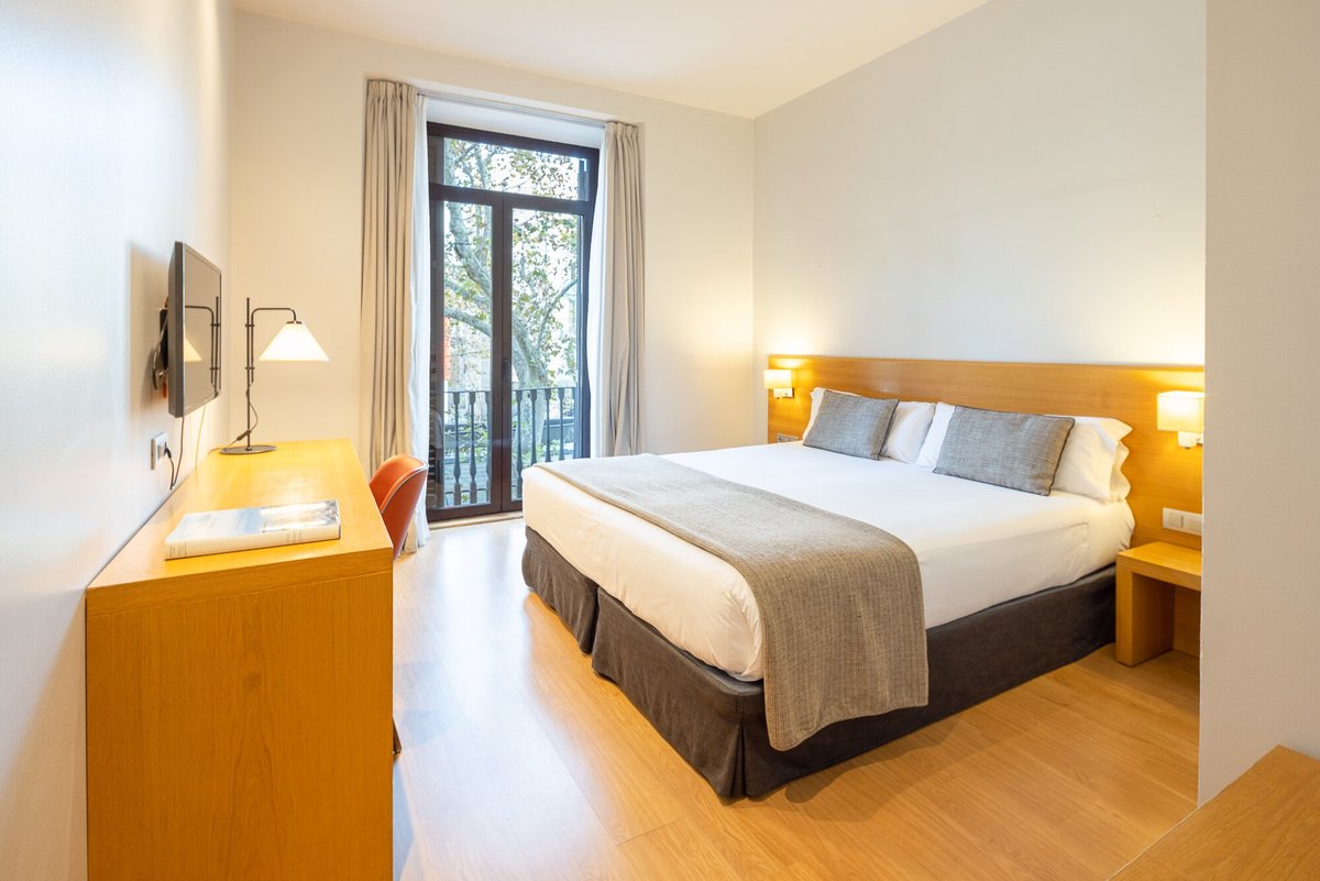 disgraceful hotel - Review of Hotel La Fransa, Barcelona, Spain -  Tripadvisor