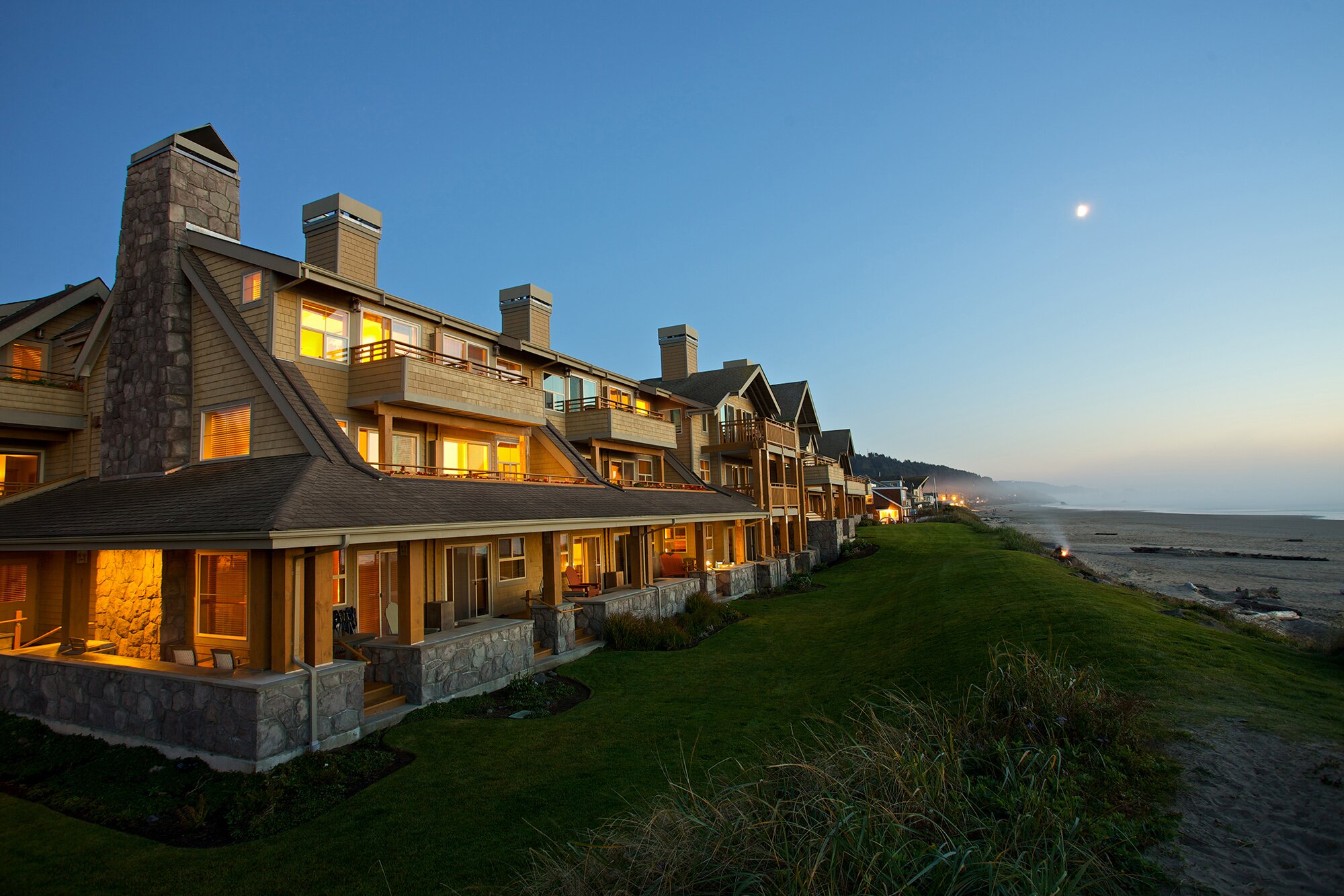 The Best Lodges at Cannon Beach, Oregon: A Comprehensive Guide