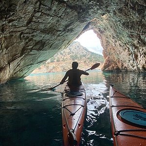 kayaking tour greece