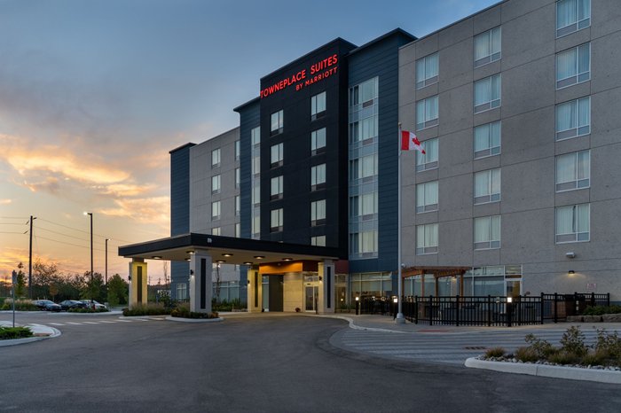 TOWNEPLACE SUITES BRANTFORD AND CONFERENCE CENTRE $99 ($̶1̶7̶5̶ ...