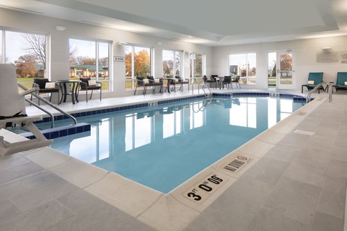 TOWNEPLACE SUITES OCONOMOWOC - Updated 2024 Prices & Hotel Reviews (WI)