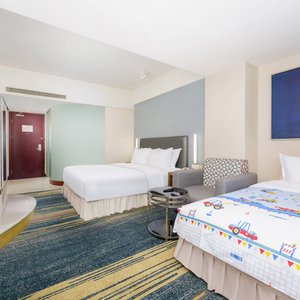 Holiday Inn Express Dalian City Center, an IHG hotel, hotel in Dalian