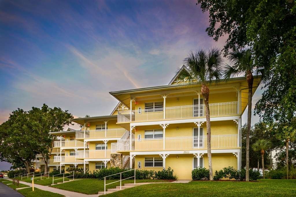 CHARTER CLUB RESORT NAPLES BAY Updated 2023 Prices & Hotel Reviews (FL)