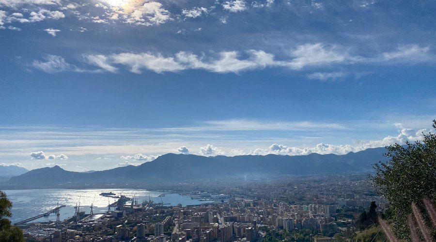 A belíssima Palermo vista do Monte Pellegrino