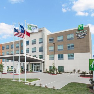Welcome to Our College Station Hotel.