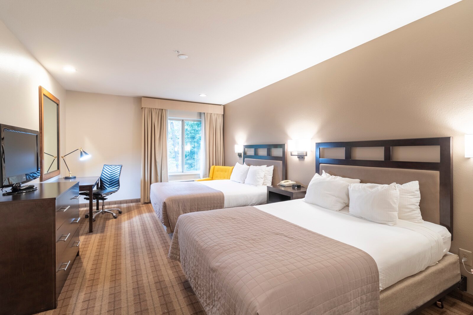 Truckee Donner Lodge by null
