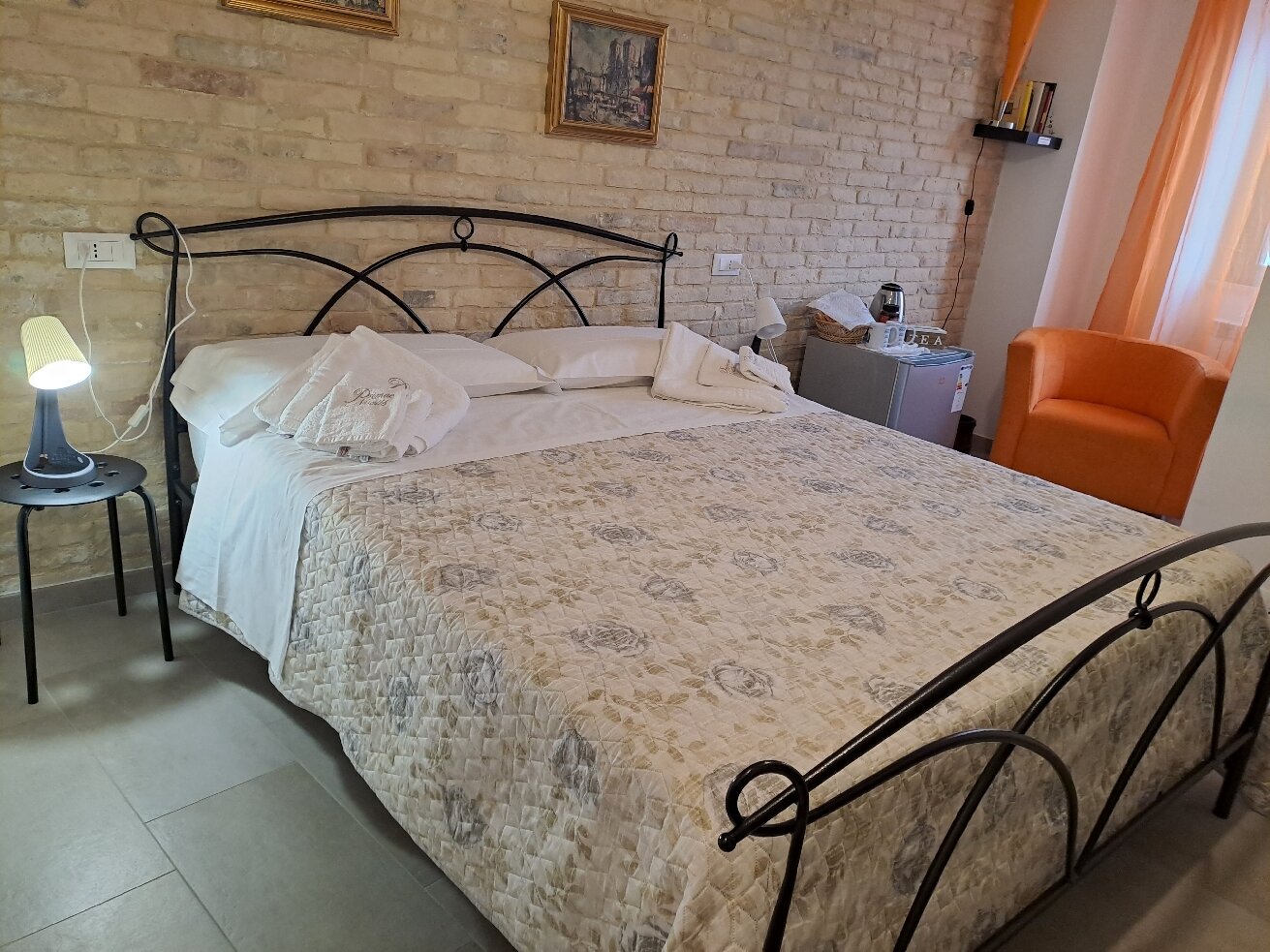 PRIMAE NOCTIS B&B-CASA VACANZE - Prices & Lodging Reviews ...