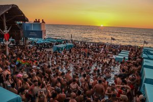 Piscine et plage
