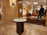 Louis Vuitton @ Starhill Gallery - Picture of Starhill Gallery, Kuala  Lumpur - Tripadvisor