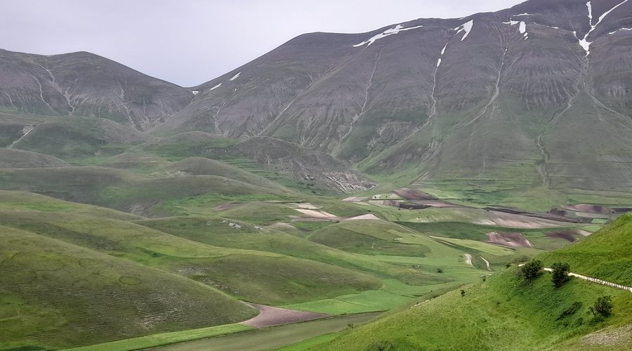 Vista verso lo splendido Monte Vettore, bello tutto l'anno