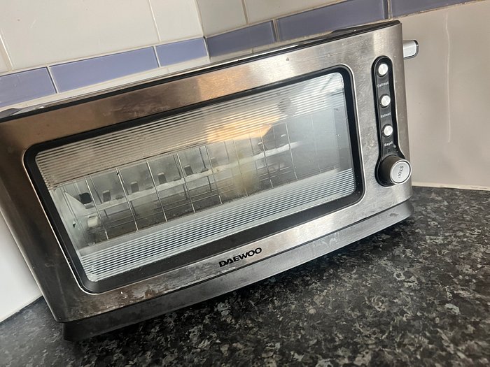 Daewoo 2 Slice Glass Toaster