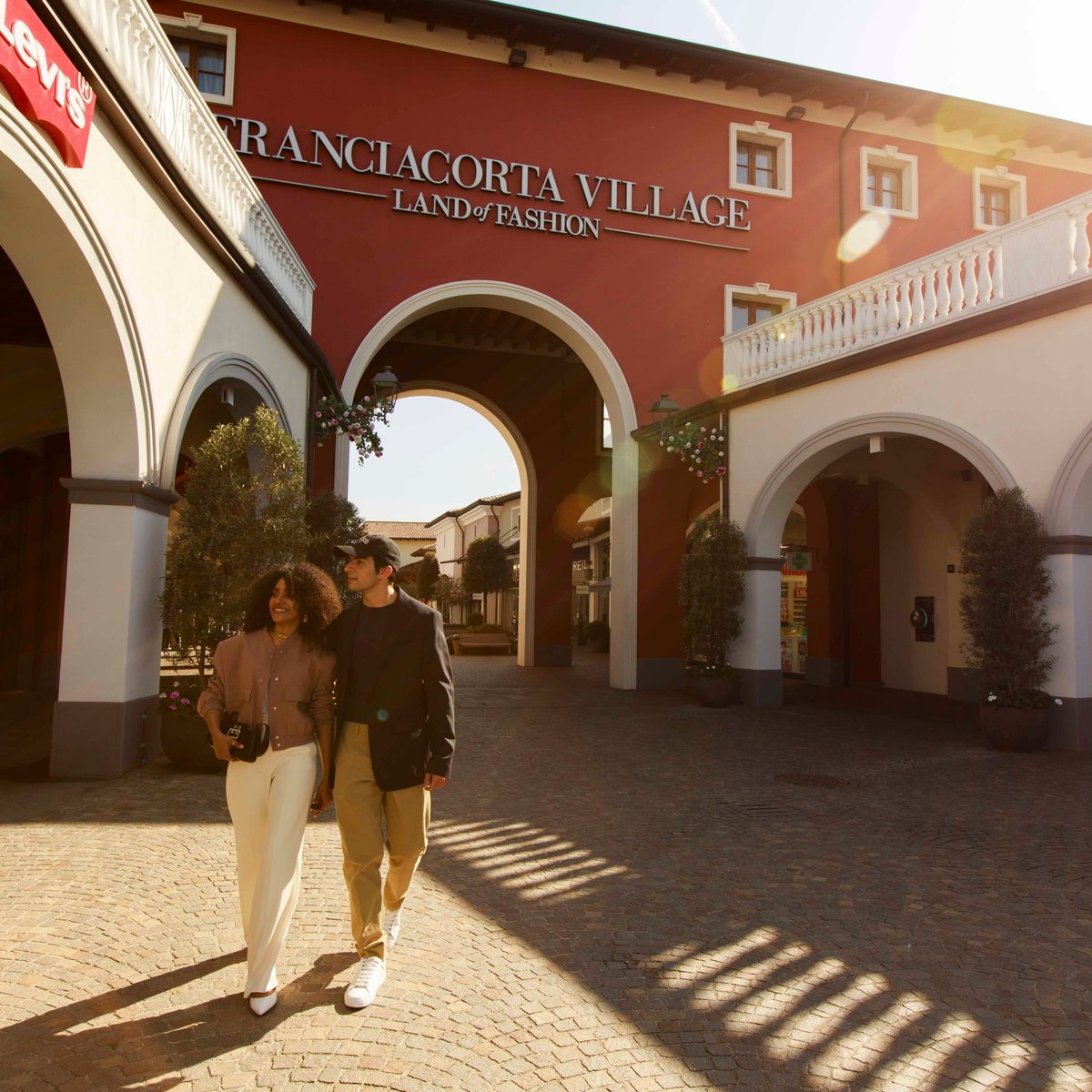 Franciacorta Outlet Village, Роденго-Сайано: лучшие советы перед посещением  - Tripadvisor