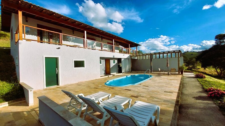 Fachada e área da piscina!