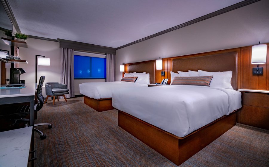 Newly Renovated queen room in The Hotel