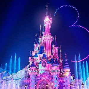 Best cartoon parade ever - Traveller Reviews - Disneyland Paris -  Tripadvisor