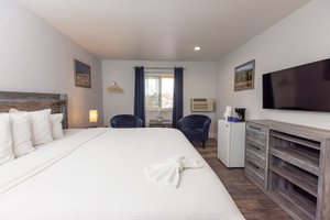 Room & Suite