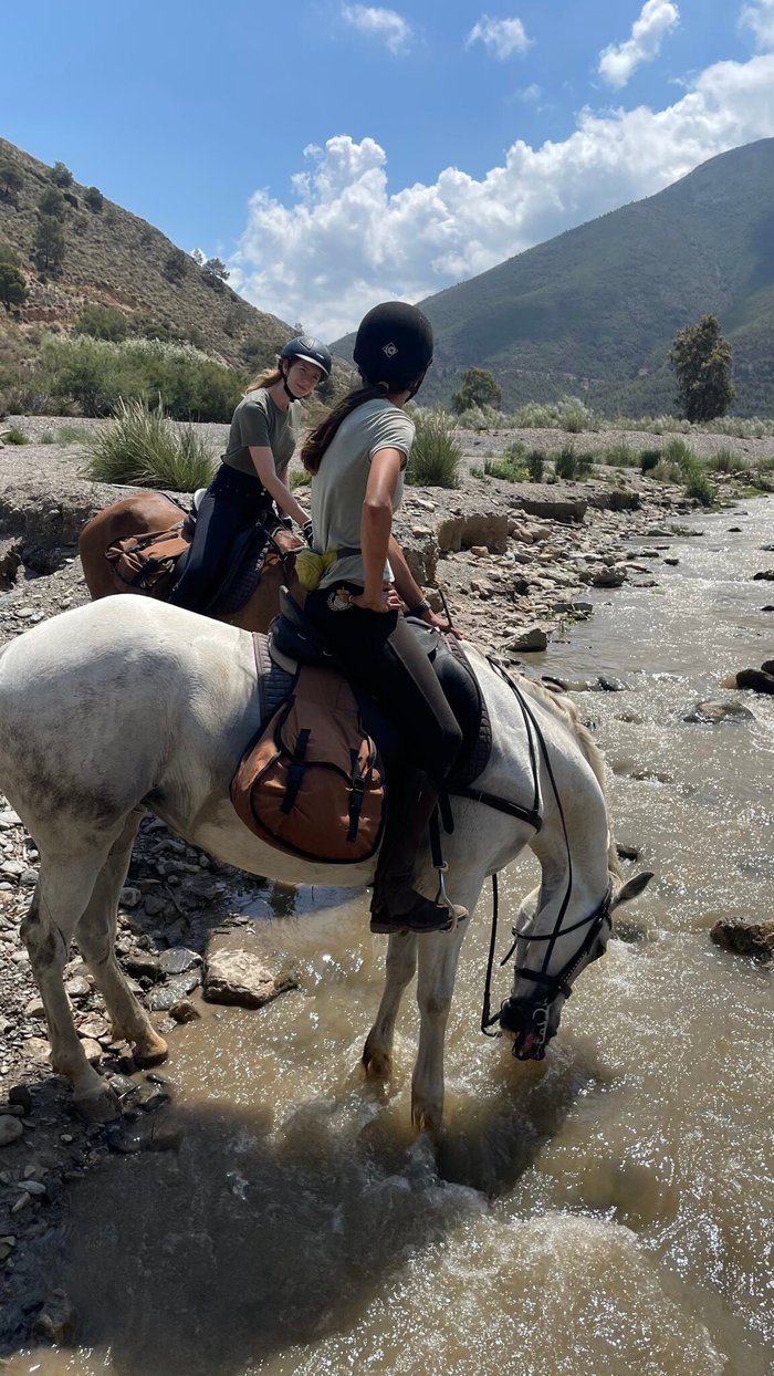 Imagen 13 de Caballo Blanco Horse Riding