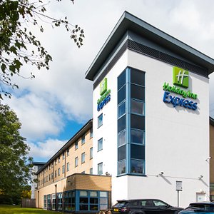 Welcome to Holiday Inn Express Swindon - West
