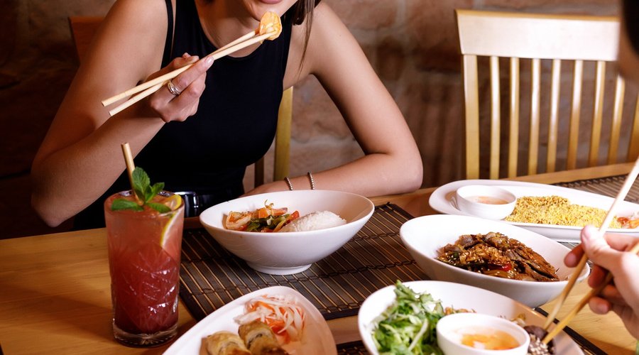 Authentic Vietnamese-Thai flavors at YORI Restaurant: a gastronomic oasis of Asian cuisine. Indulge in aromas, tastes, and vibrant colors!