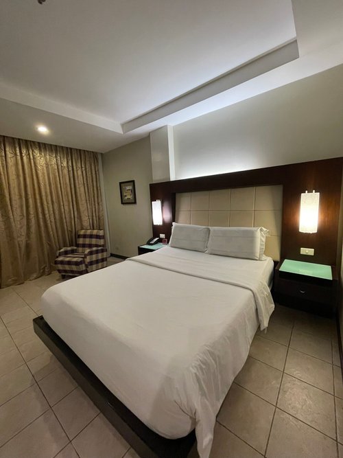 CIRCLE INN - HOTEL & SUITES $24 ($̶4̶3̶) - Updated 2023 Prices ...