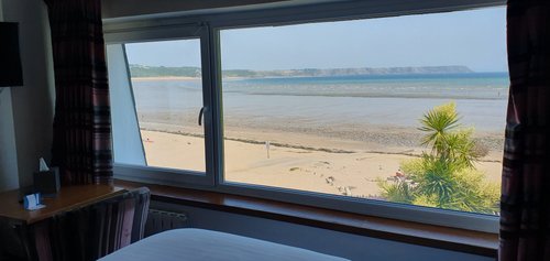 oxwich bay hotel offers