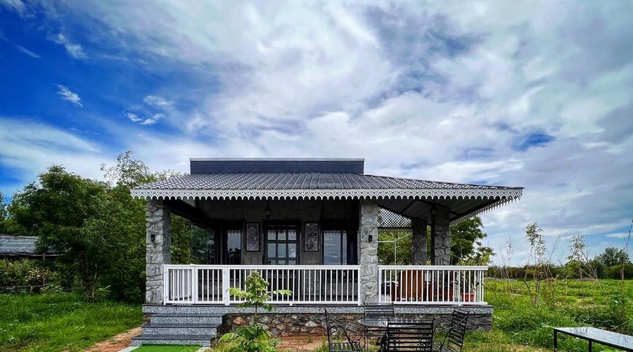 Luxury Farm view cottage with Plunge pool