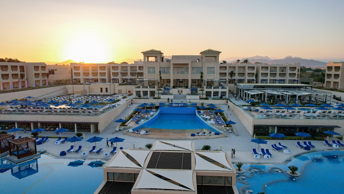 Cleopatra luxury resort