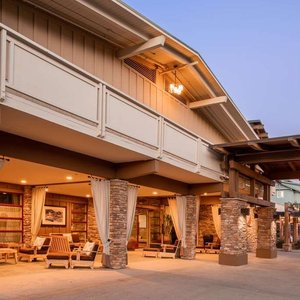Lodge At Tiburon Public Exterior Facade