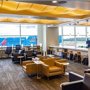 DELTA SKY CLUB SEATTLE AIRPORT: All You Need to Know BEFORE You Go ...