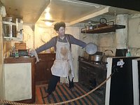 Life sized displays - Picture of Grimsby Fishing Heritage Centre -  Tripadvisor