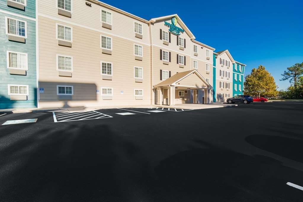 WOODSPRING SUITES Updated 2024 Prices Hotel Reviews Charleston SC   Hotel Exterior 