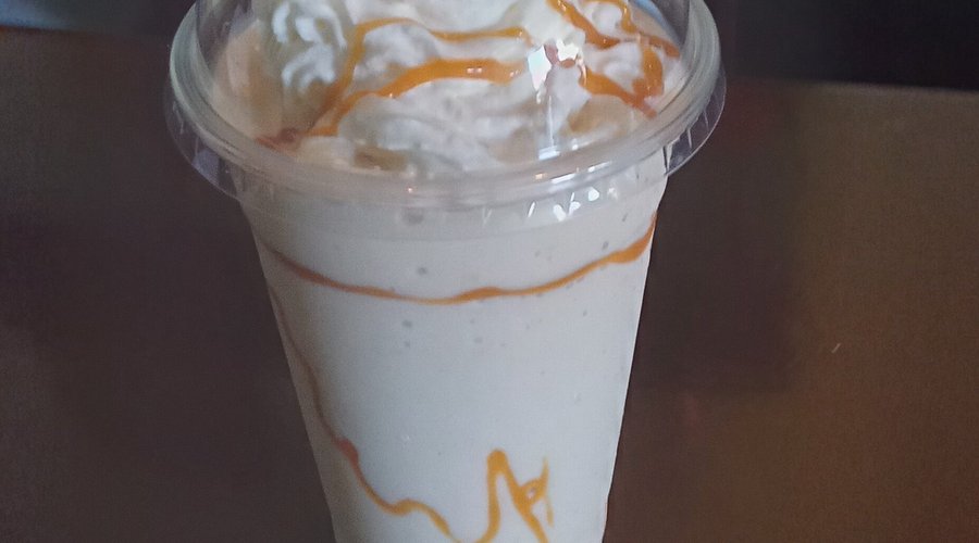 Cold drinks, slushes and shakes are available 