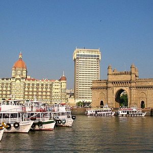 private yacht hire in mumbai
