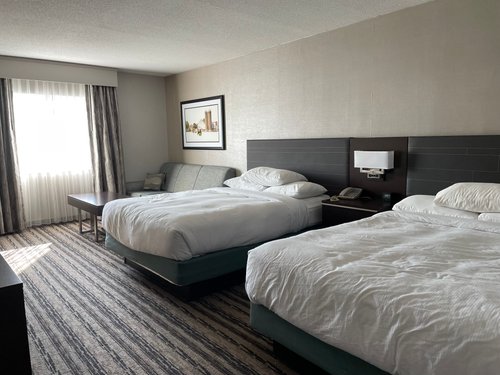 DOUBLETREE RESORT BY HILTON HOTEL LANCASTER $126 ($̶1̶6̶6̶) - Updated ...